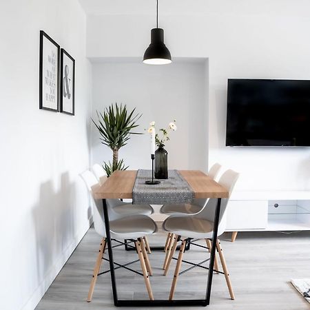 Luxurious Two Bedroom Apartment With Private Parking Перт Экстерьер фото