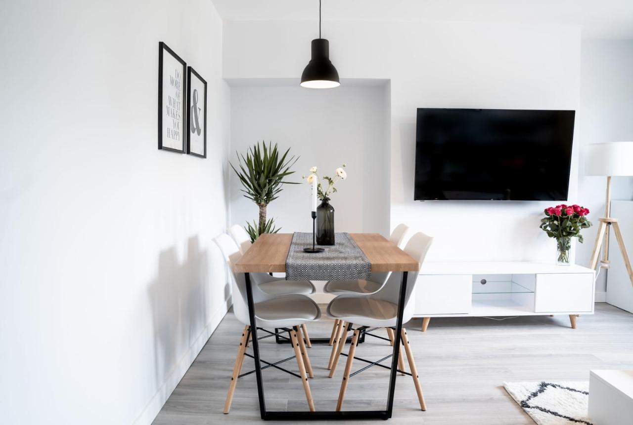 Luxurious Two Bedroom Apartment With Private Parking Перт Экстерьер фото