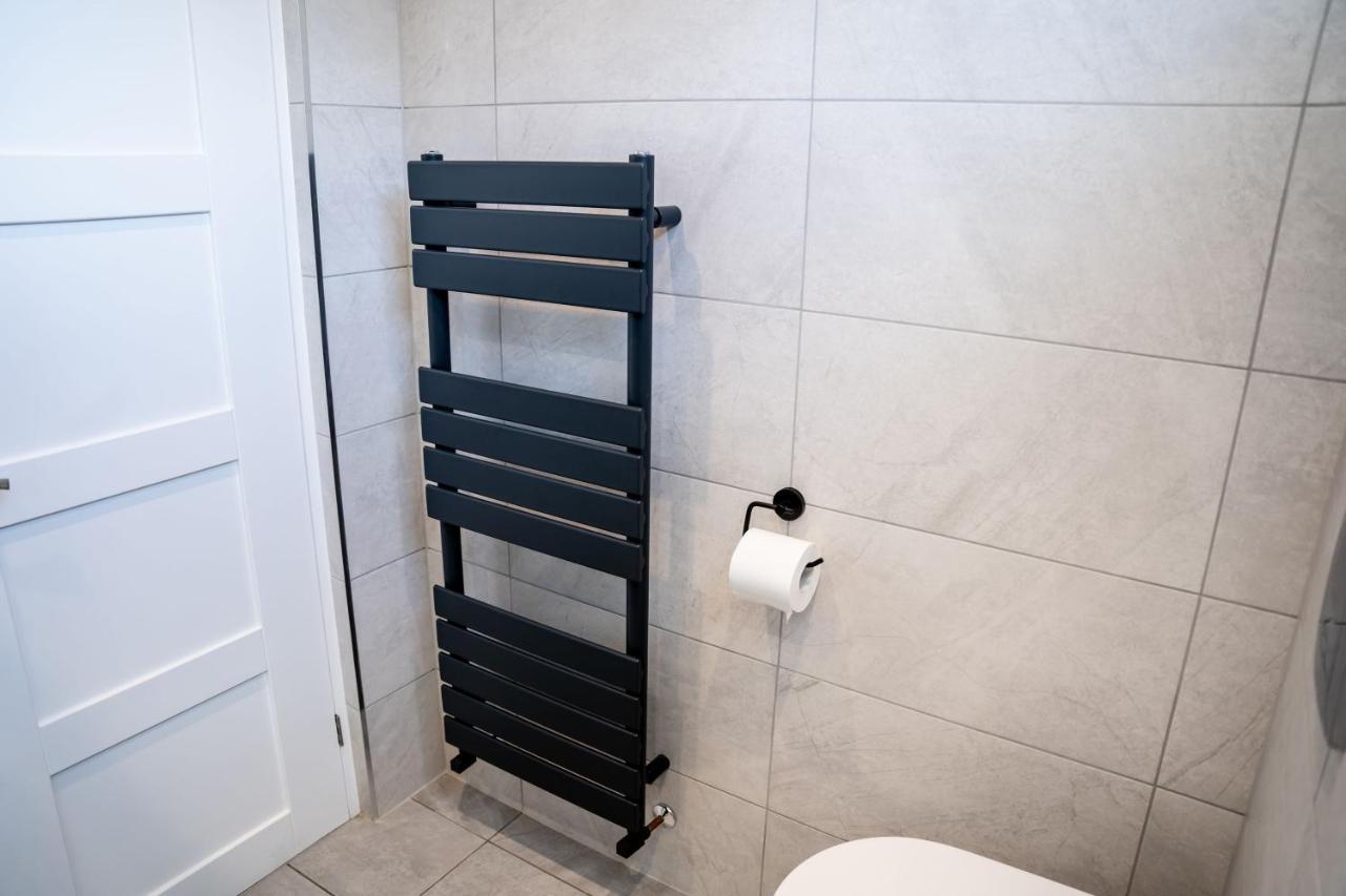 Luxurious Two Bedroom Apartment With Private Parking Перт Экстерьер фото